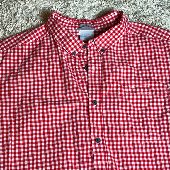Columbia Men's Short Sleeve Button Up Shirt, Standard Fit, Red Checkered, Sz XXL - Picture 2 of 9